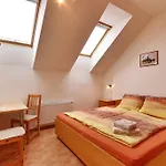 Konukevi U Zamku 3*
