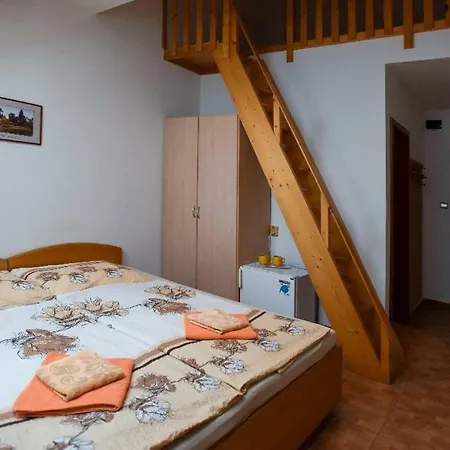 U Zamku 3*